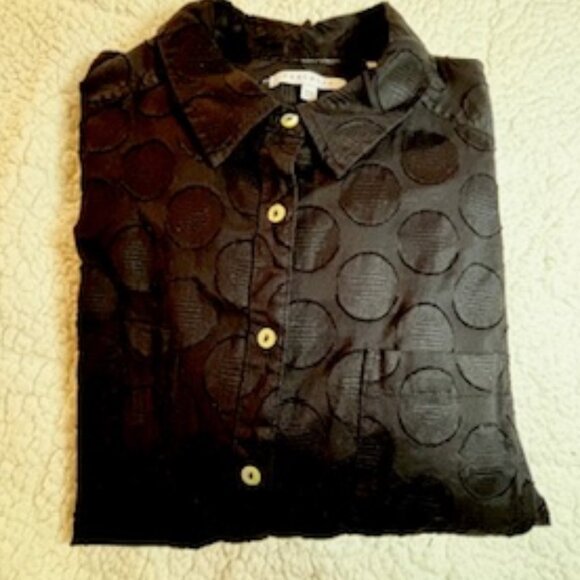 Foxcroft Size 18W Black blouse with Mother of pearl buttons - Picture 2 of 6